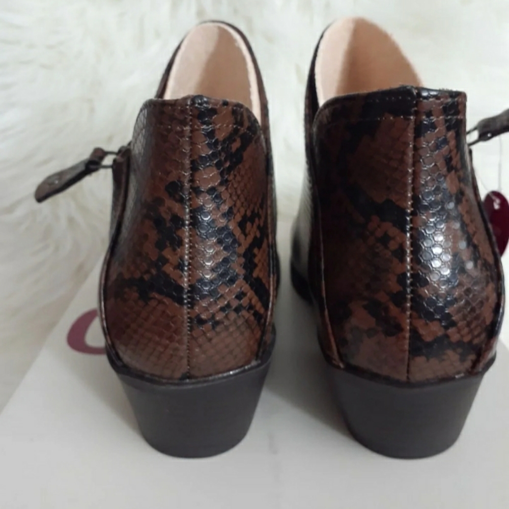 Womens So sz 9.5 brown black snake print Booties memory foam ankle boots nib - Picture 9 of 11